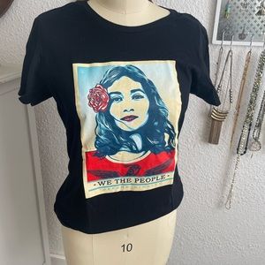 Defenders of Dignity graphic tee size Large